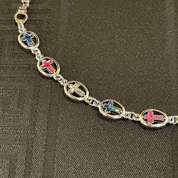 👋 3/$15 Silver Natural Shell Cross Bracelet 🌈 - Picture 7 of 7